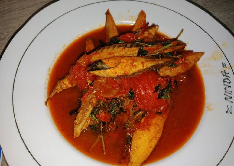Resep Ikan Tongkol Bumbu sarden Kemangi (Homemade) yang Lezat Sekali