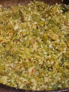 பீன்ஸ் பொரியல்(beans poriyal recipe in tamil) செய்முறை முக்கிய புகைப்படம்
