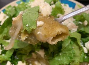 Una foto de Enchiladas de tomate verde