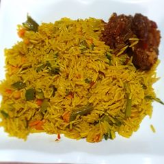 A picture of Nigerian fried rice.