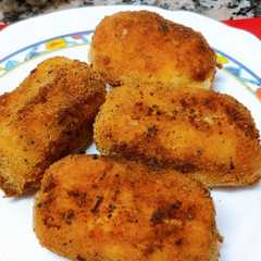 Una foto de Croquetas de patatas y atún!