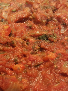 Una foto de Acelgas con tomate