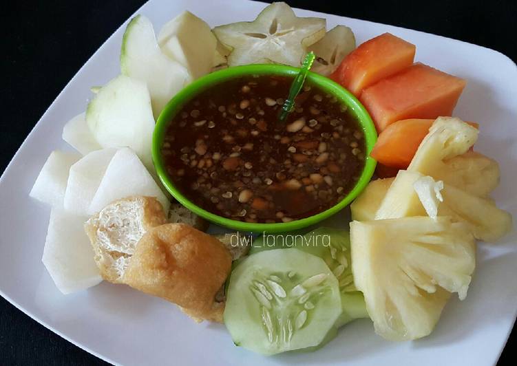 Lotes alias Rujak Manis