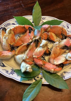 A picture of California Farm Sherry Steamed Crab Claws.