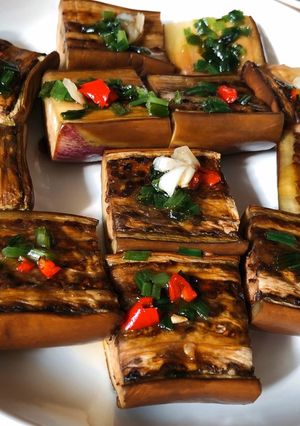 Hình của món Cà tím nướng mỡ hành.