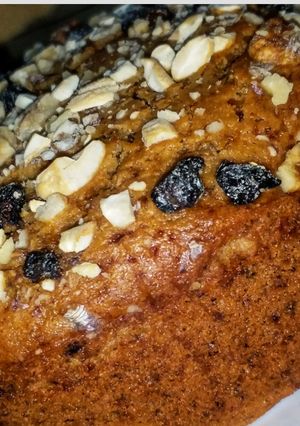 A picture of Healthy Wheat Date Nutty cake.