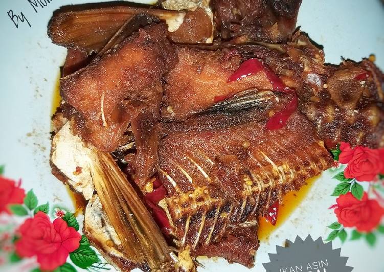 Cara mudah mengolah Ikan Asin Jambal Pedas yang Enak Banget