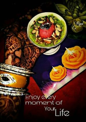 A picture of Lauki Rabdi with Rose Rasgulla.