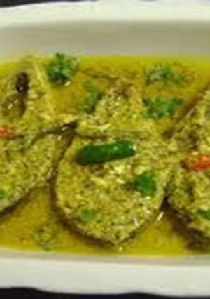 A picture of Split Bengal Gram (Moong Dal) With Hilsa Fish.