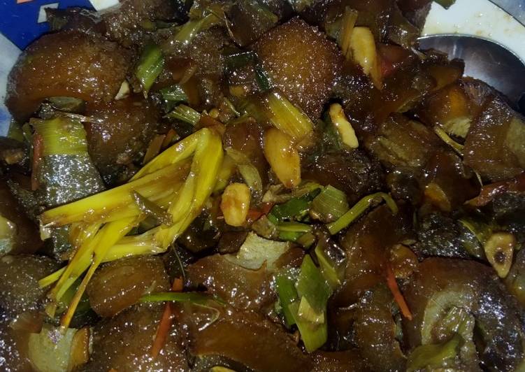 Tumis kikil