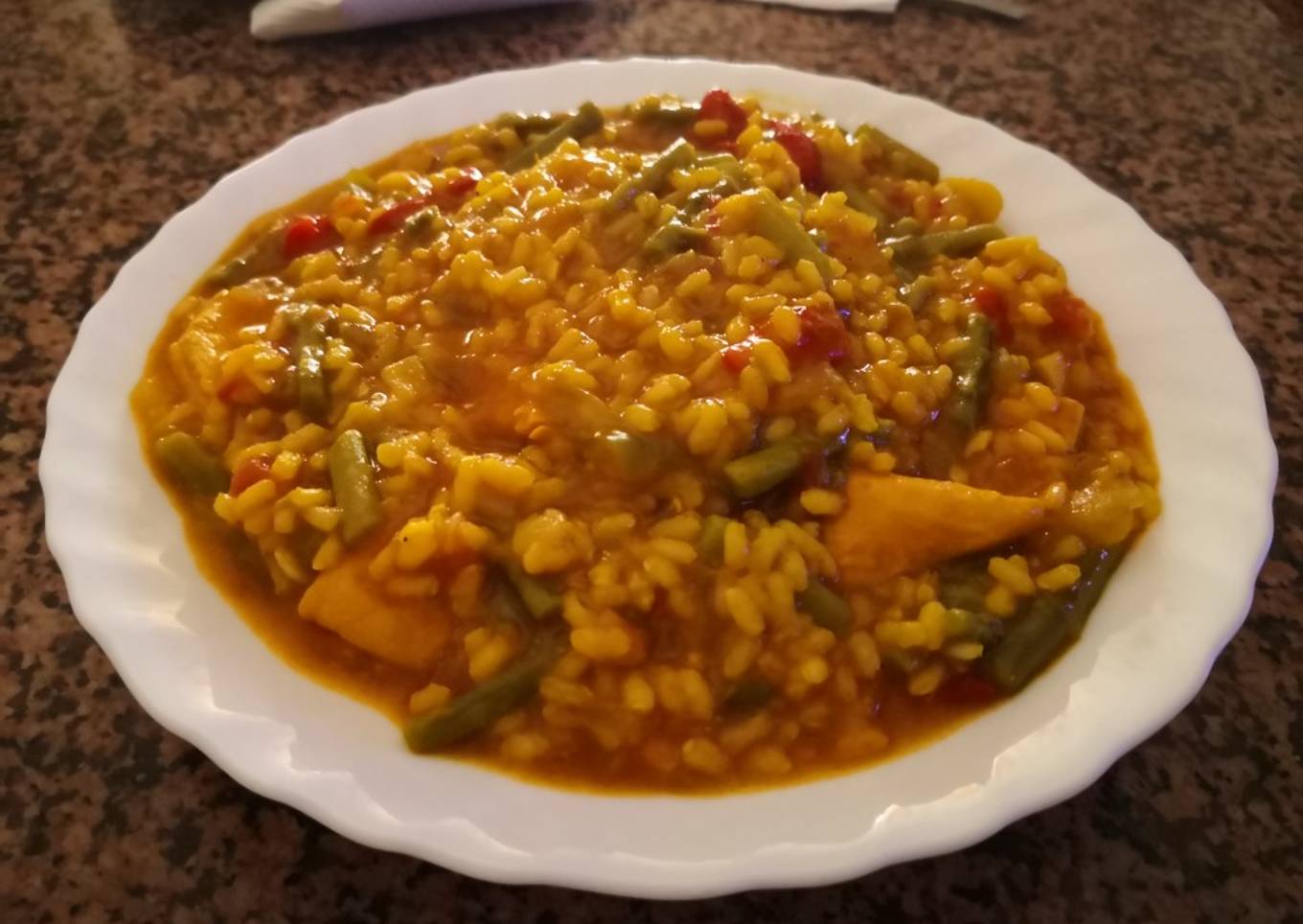 Arroz integral con espárragos y pechuga de pavo