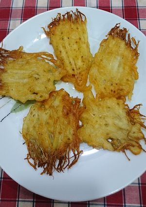 Hình của món Nấm kim châm tẩm bột chiên giòn chay.
