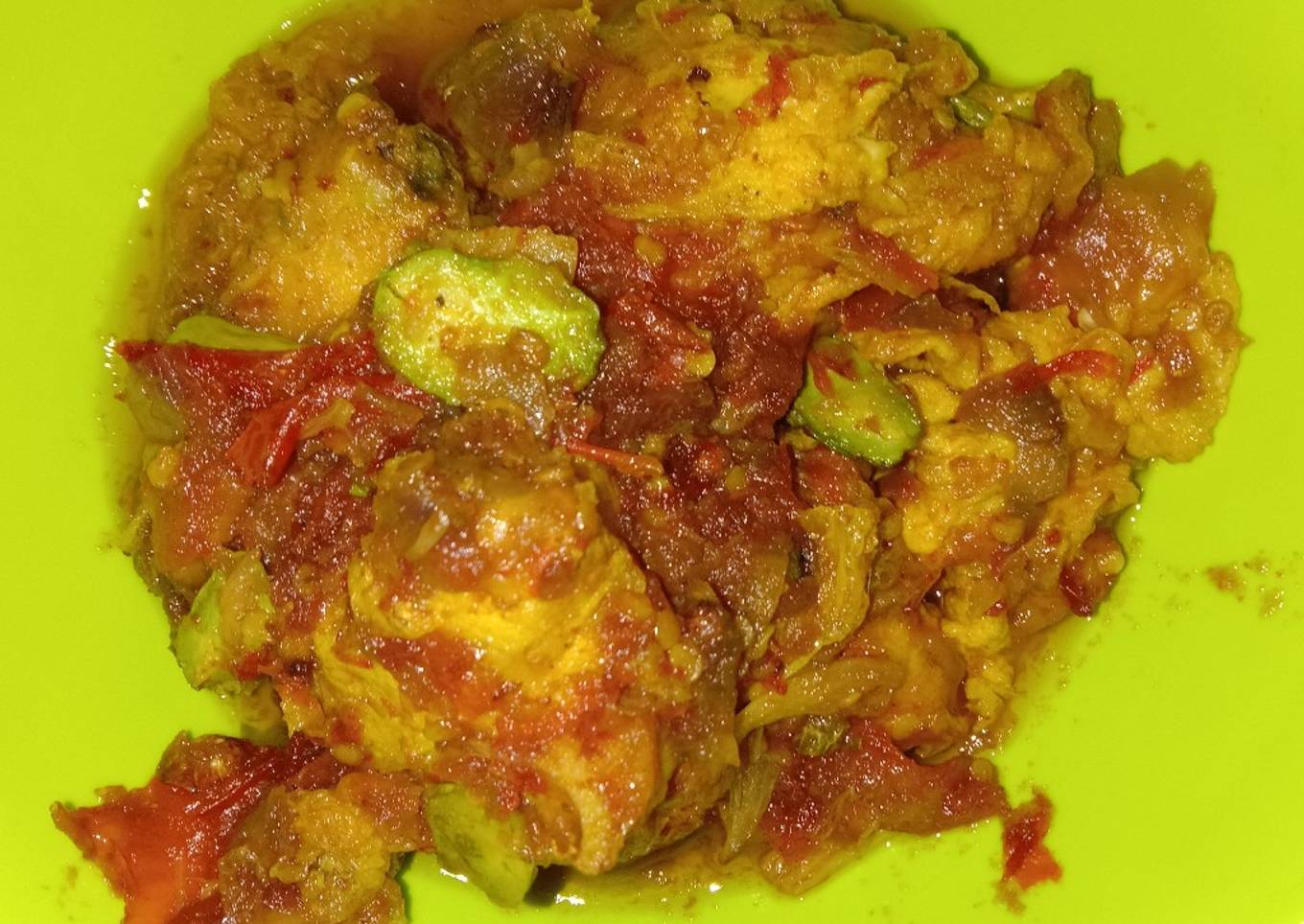 Ayam telur sambal pete