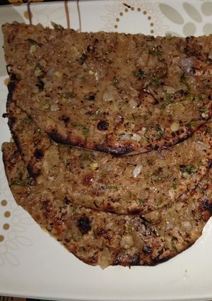 A picture of Onion Tanduri roti.