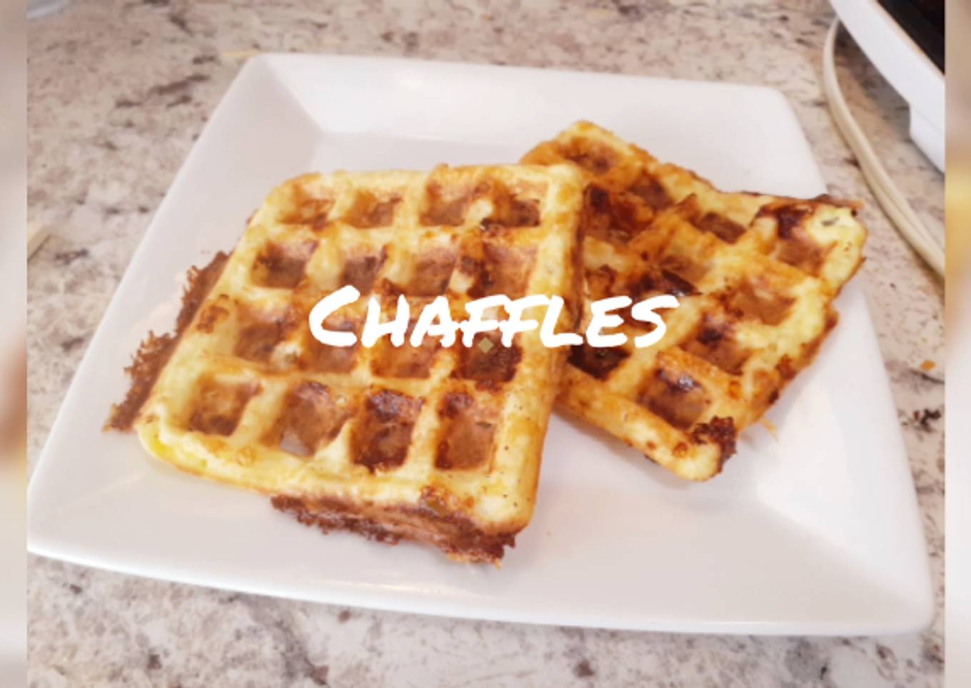 Chaffles keto (waffles de huevo y queso)