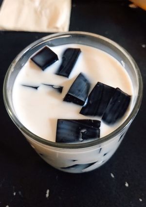 Hình của món Thạch sương sáo đen.