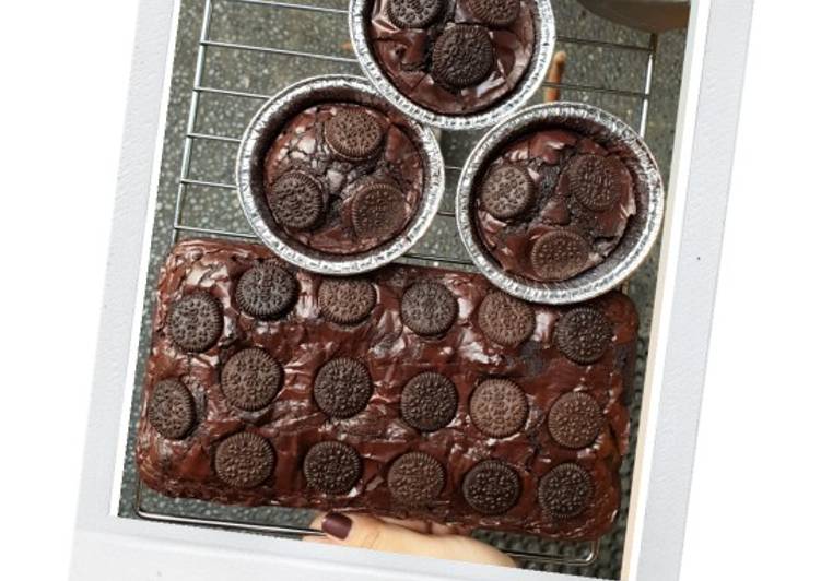 Fudgy Brownies w Shiny Crust! 🌟