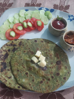 ग्रीन आलू पराठा (Green Aloo paratha recipe in Hindi) रेसिपी मुख्य फोटो