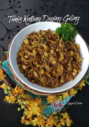 Foto resep Tumis Kentang Daging Sapi Giling