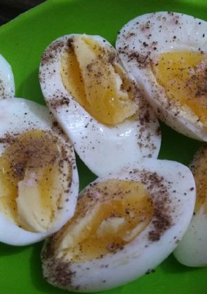 A picture of Boiled Eggs.
