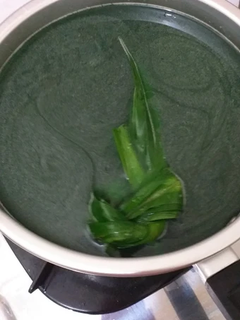 Cara Mudah Membikin Resep Sirup Pandan Homemade yang Lezat Anti Ribet, Bikin Ngiler