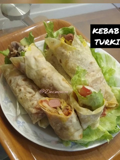 Foto resep Kebab turki / tortilla isian daging sapi dan sosis