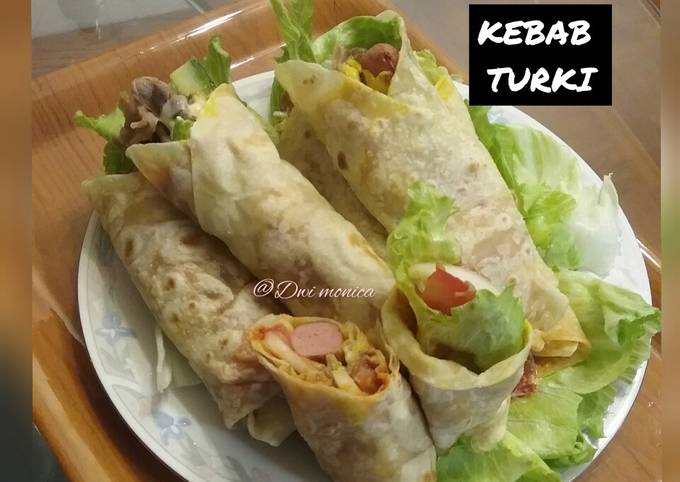 Cara Gampang Menyiapkan Kebab turki / tortilla isian daging sapi dan sosis Anti Gagal
