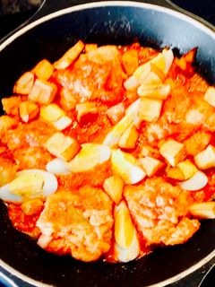 Una foto de Bacalao con tomate