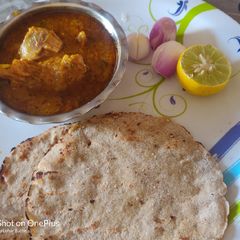 A picture of Chicken handi.