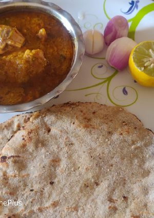 A picture of Chicken handi.