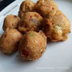 A picture of Mini Cous-cous balls.