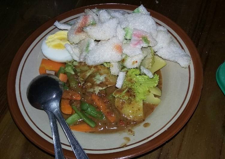 Gado-gado simple