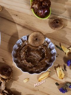 वॉलनट अंजीर खजुर की चटनी (walnut anjeer khajoor ki chutney recipe in Hindi) रेसिपी मुख्य फोटो