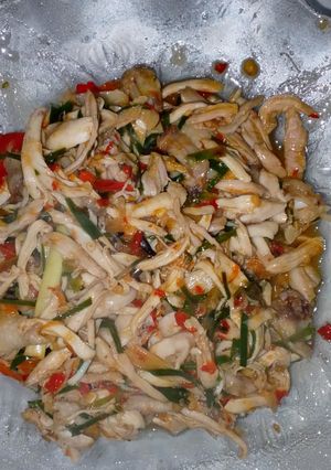 Foto resep Ayam Suwir Daun Jeruk