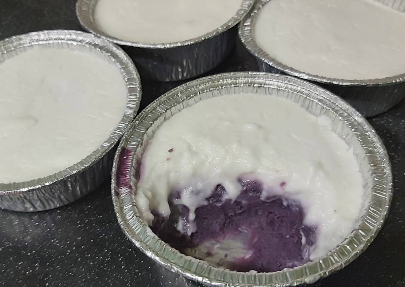 Kue lumpur ubi ungu