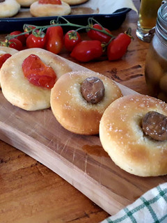 A picture of Mini Focaccia with Sourdough Starter.