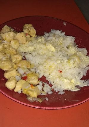 Una foto de Salteado de pollo a mi manera!