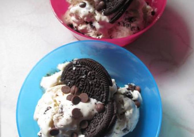 κύρια φωτογραφία συνταγής Θεϊκό παγωτό Cookies & Cream