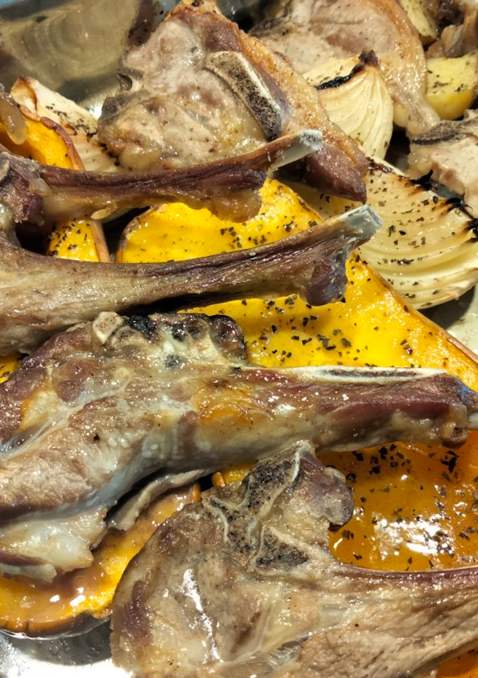 Una foto de Chuletas de cordero al horno