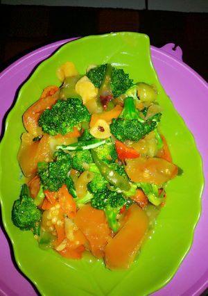 Foto resep Oseng brokoli hijau