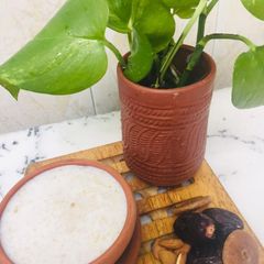 A picture of Oatmeal with nuts.