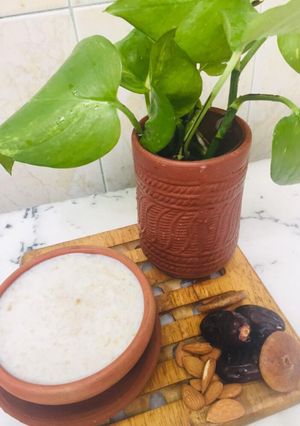 A picture of Oatmeal with nuts.