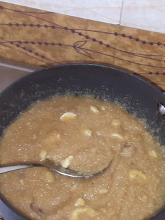 सूजी का हलवा (Suji a halwa recipe in hindi) रेसिपी मुख्य फोटो