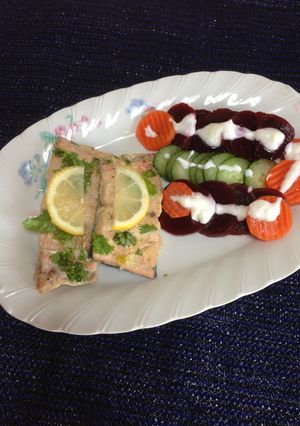 Una foto de Salmón al culantro con limón !