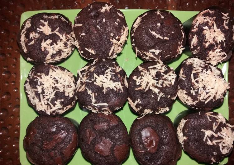 Bagaimana Menyiapkan Brownies paper cup yang Lezat