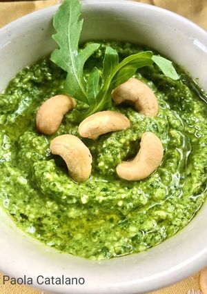 A picture of Arugula and Cashew Pesto.