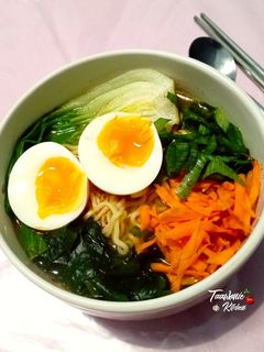 Foto resep Spicy Ramen Indomie 🍜 (Ramen Hack)
