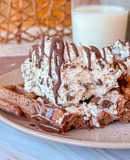 Gofres de chocolate con helado Stracciatella