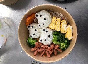 Hình của món Bento cho bé.