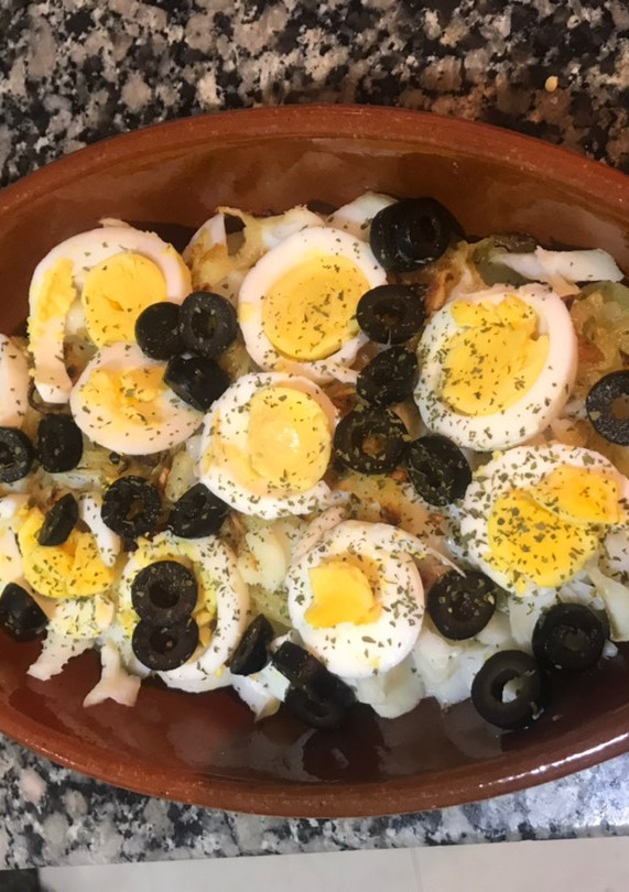 Una foto de Bacalhau à Gomes de Sá